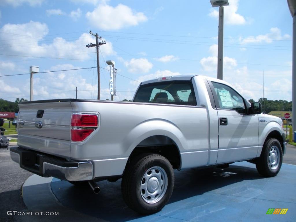 2010 F150 XL Regular Cab - Ingot Silver Metallic / Medium Stone photo #3