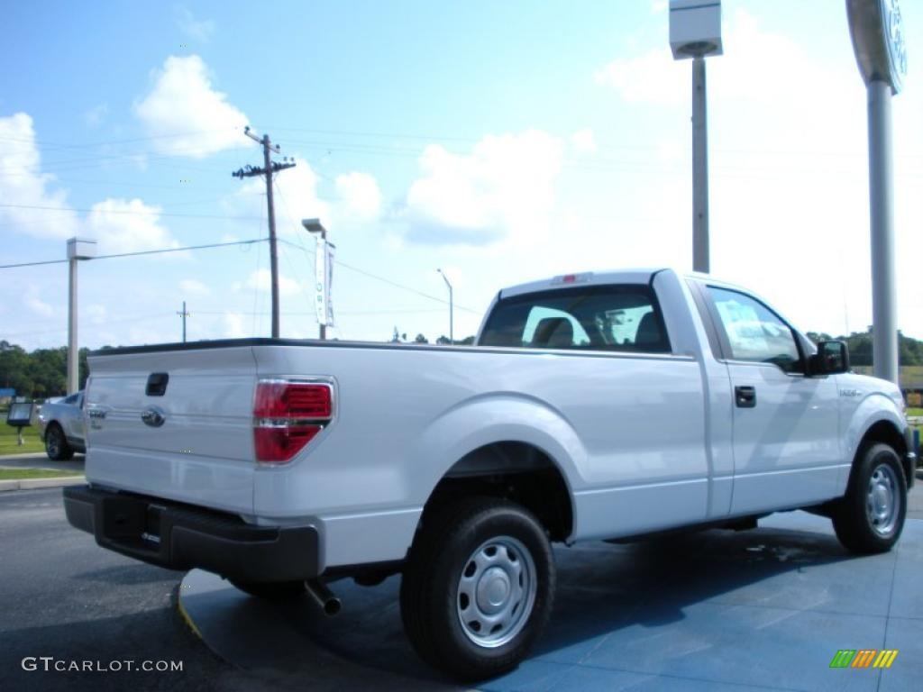 2010 F150 XL Regular Cab - Oxford White / Medium Stone photo #3