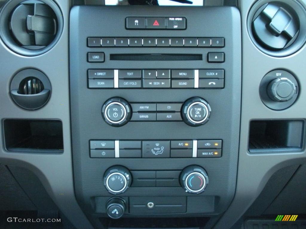 2010 F150 XL Regular Cab - Oxford White / Medium Stone photo #8