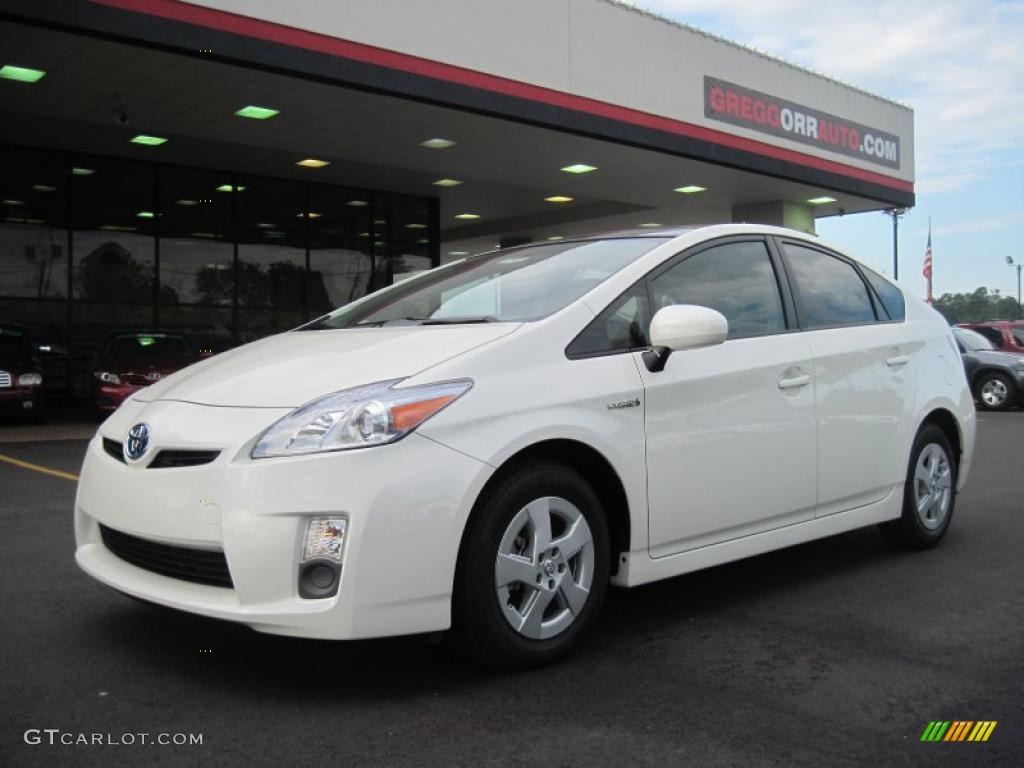 2010 Prius Hybrid III - Blizzard White Pearl / Misty Gray photo #1