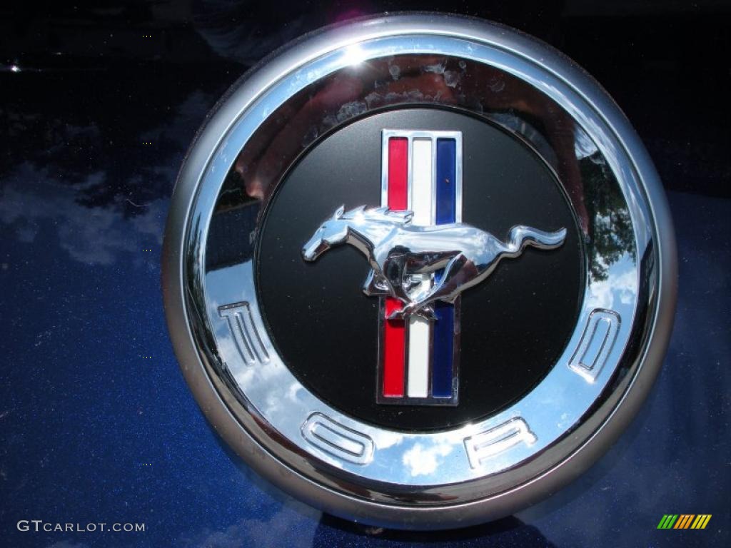2011 Mustang V6 Coupe - Kona Blue Metallic / Charcoal Black photo #4