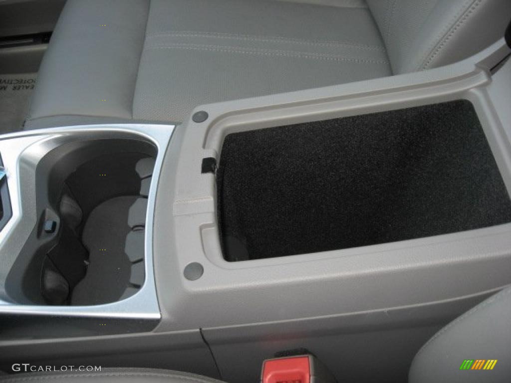 2010 SRX 4 V6 AWD - Radiant Silver / Shale/Ebony photo #40