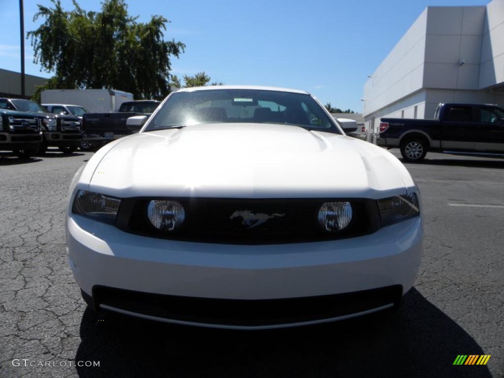 2011 Mustang GT Coupe - Performance White / Charcoal Black photo #7