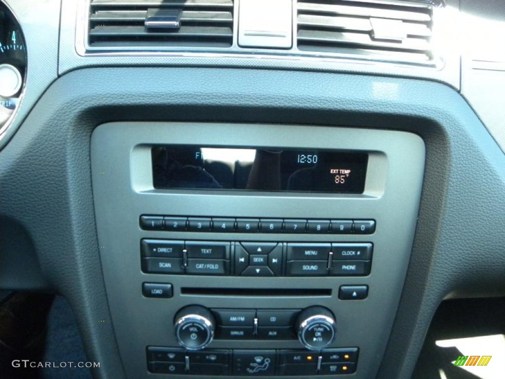 2011 Mustang GT Coupe - Performance White / Charcoal Black photo #17