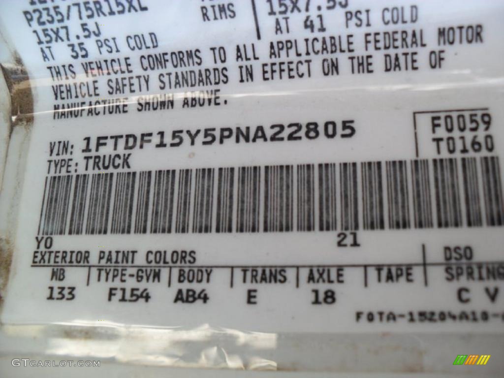 1993 F150 XL Regular Cab - Oxford White / Blue photo #6