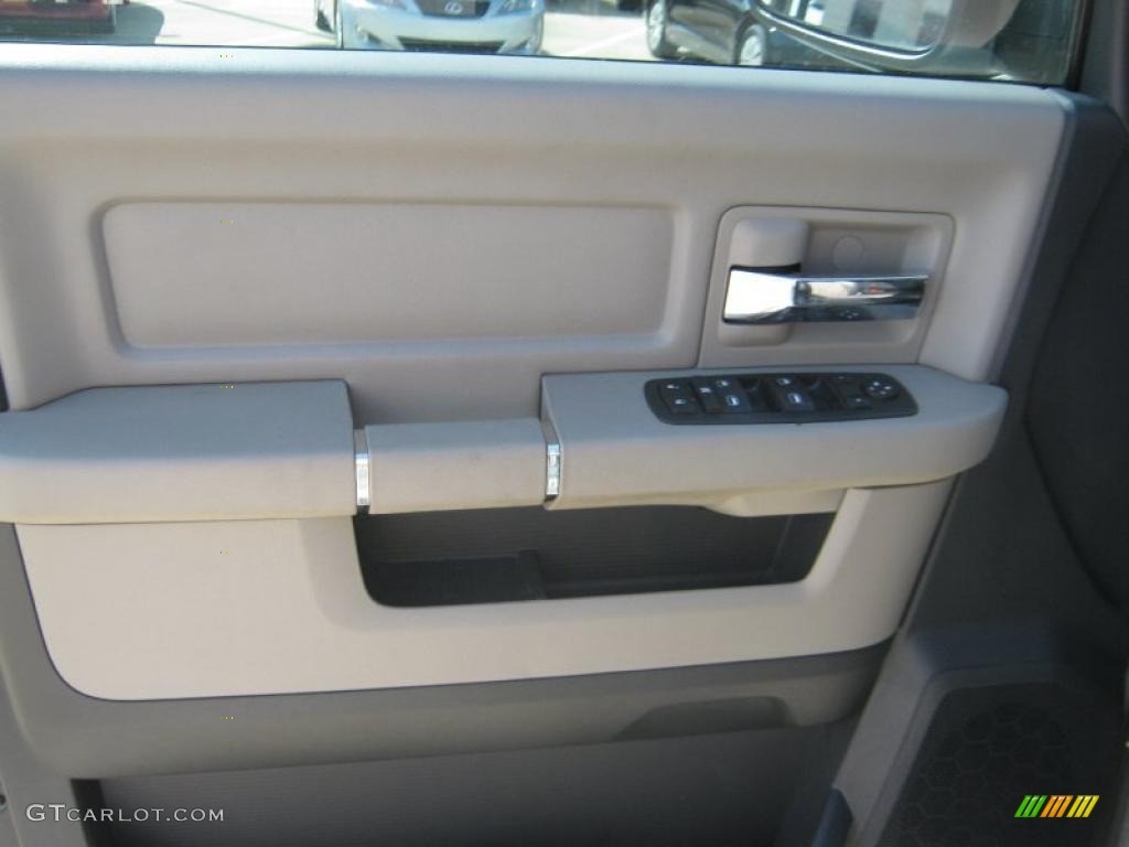 2010 Ram 1500 SLT Quad Cab 4x4 - Bright Silver Metallic / Dark Slate/Medium Graystone photo #15