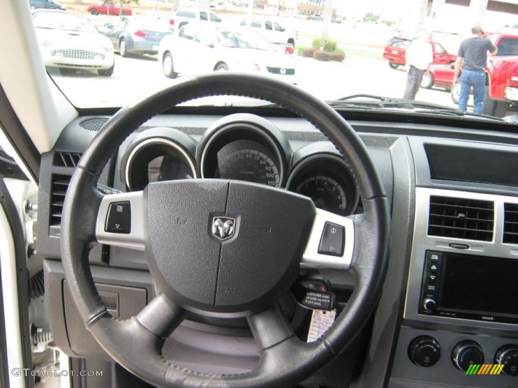 2007 Nitro R/T - Stone White / Dark Slate Gray photo #10