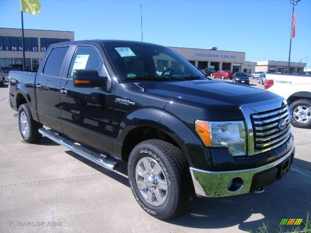 2010 F150 XLT SuperCrew 4x4 - Tuxedo Black / Black photo #1