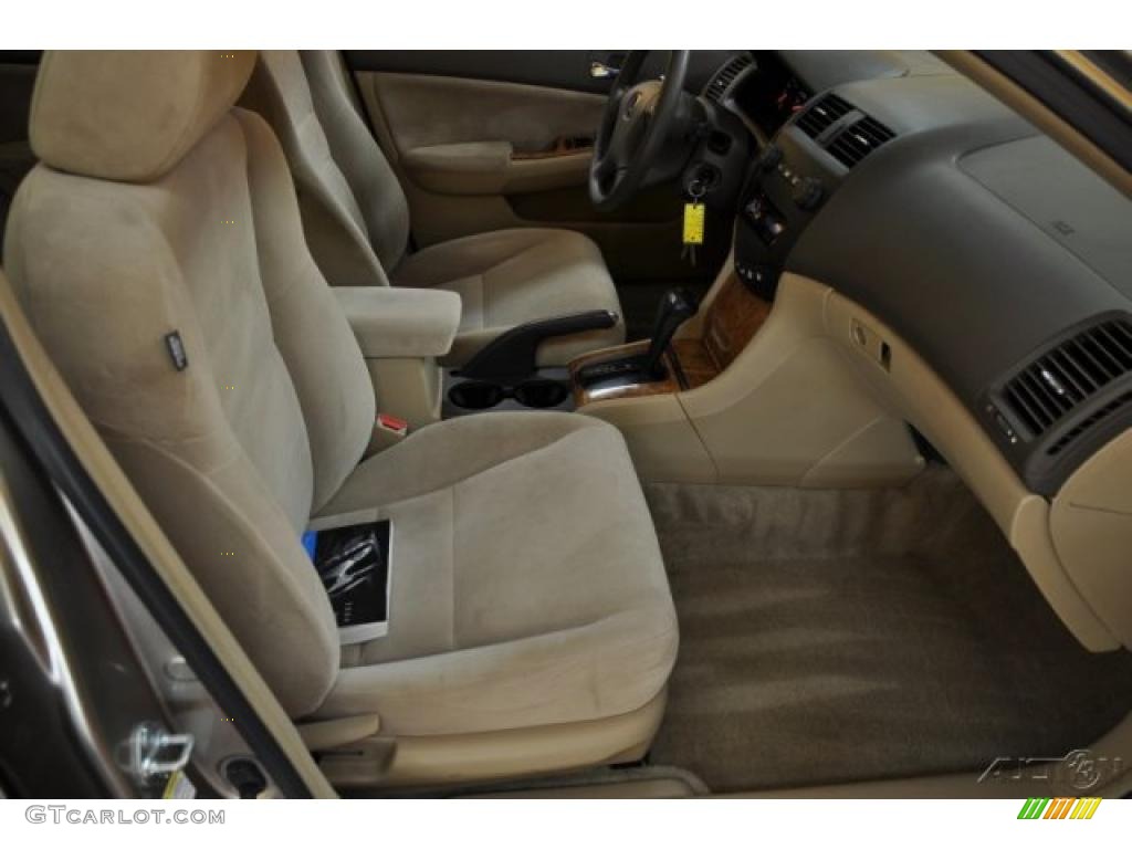 2003 Accord EX Sedan - Desert Mist Metallic / Ivory photo #17