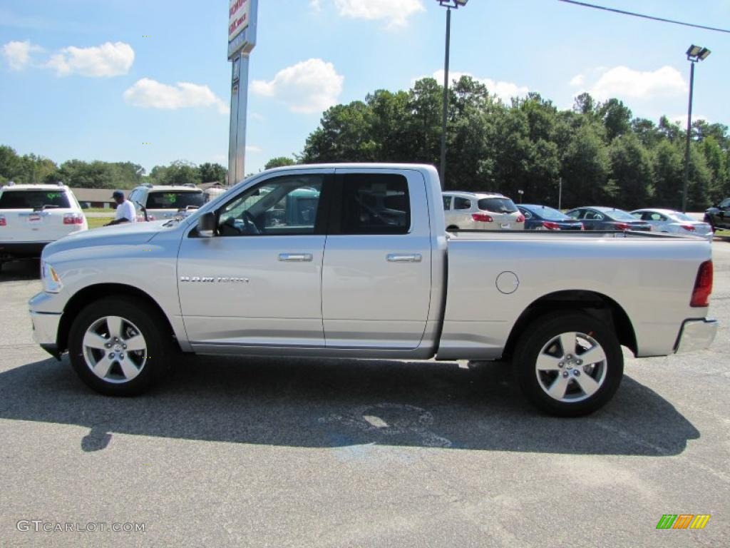 2011 Ram 1500 Big Horn Quad Cab - Bright Silver Metallic / Dark Slate Gray/Medium Graystone photo #4