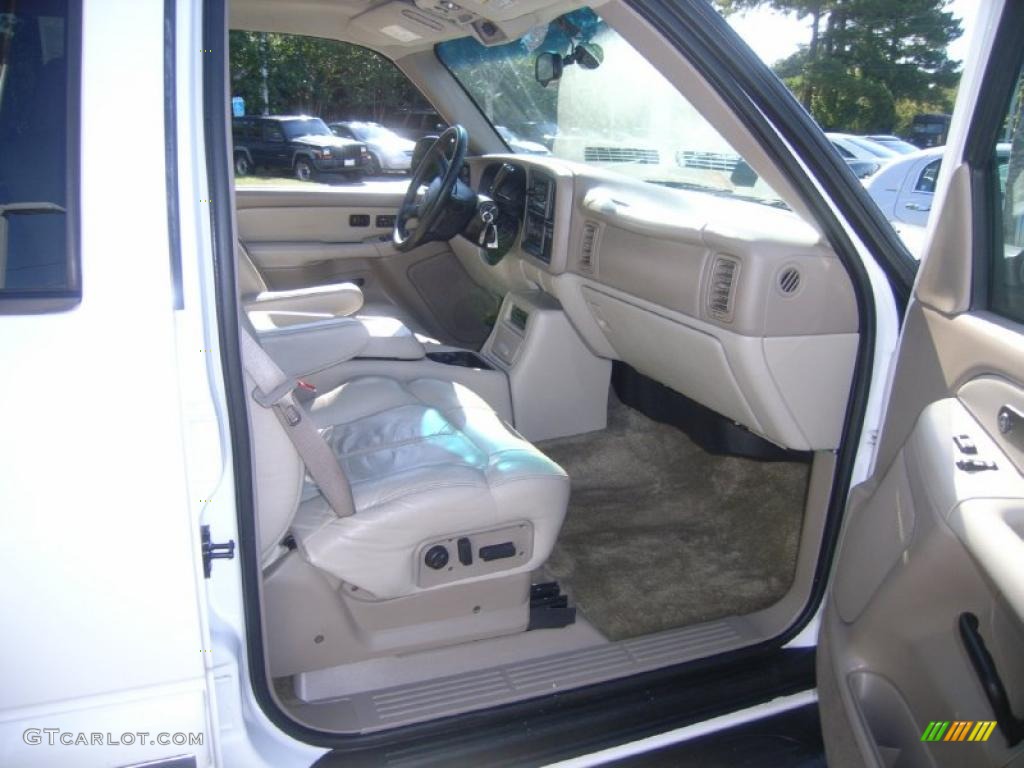 2001 Tahoe LT 4x4 - Summit White / Graphite/Medium Gray photo #13