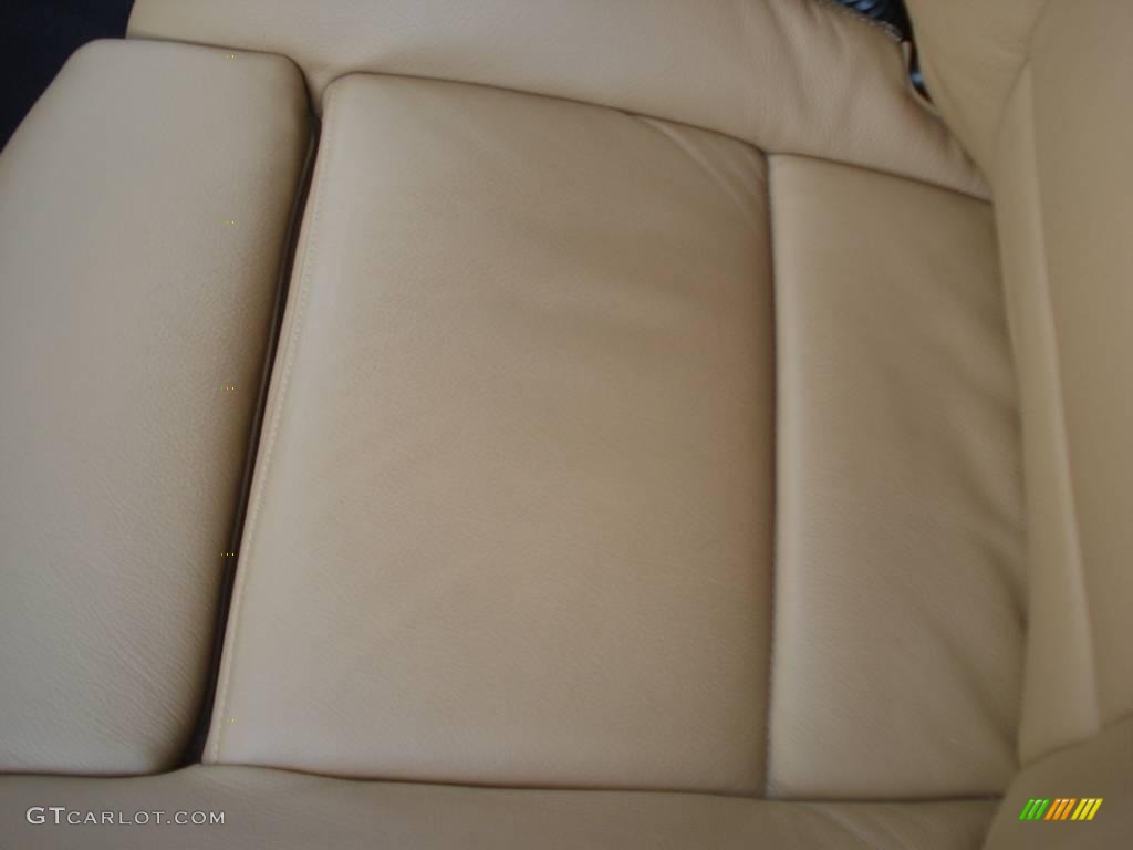 2006 3 Series 325i Convertible - Jet Black / Sand photo #37