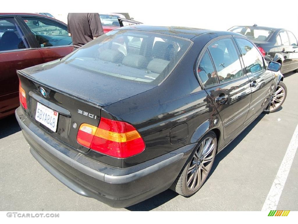 2003 3 Series 330i Sedan - Jet Black / Black photo #3