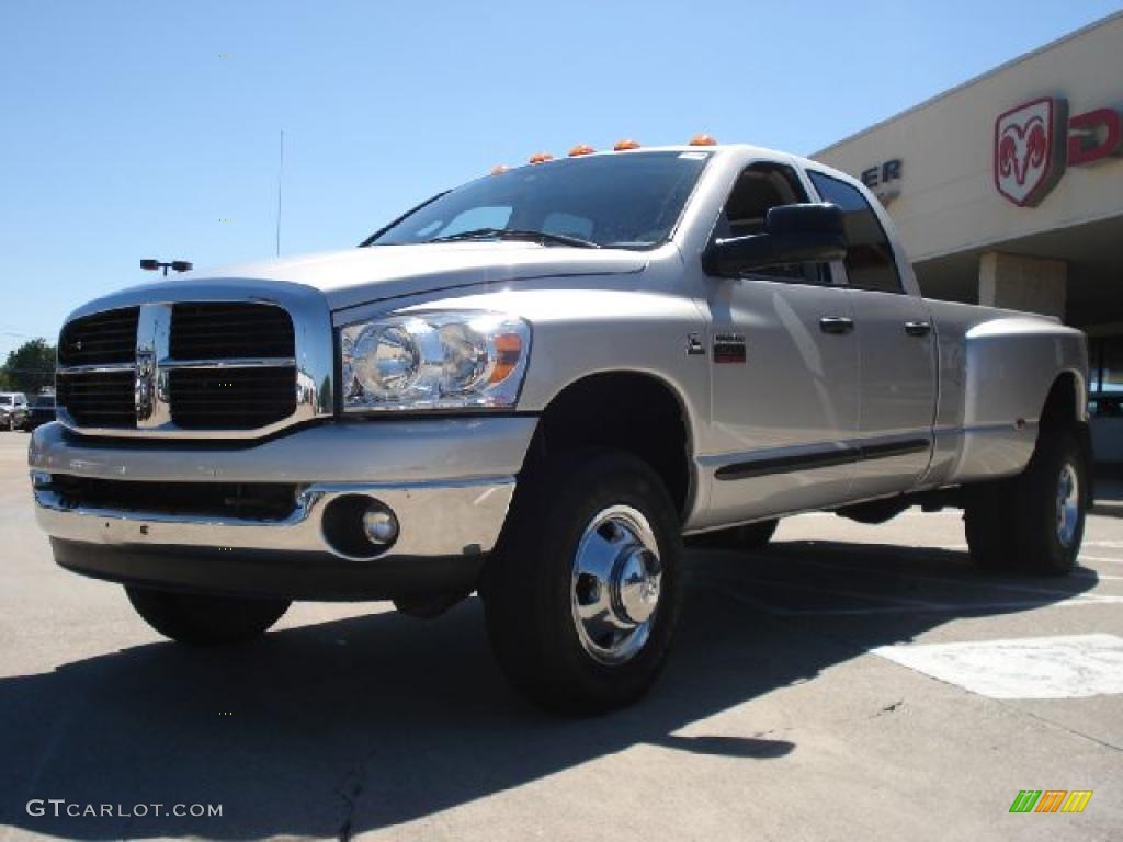 2007 Ram 3500 SLT Quad Cab 4x4 Dually - Bright Silver Metallic / Medium Slate Gray photo #7