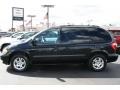 2004 Brilliant Black Dodge Caravan SXT  photo #15