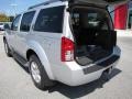 2010 Silver Lightning Metallic Nissan Pathfinder SE  photo #13