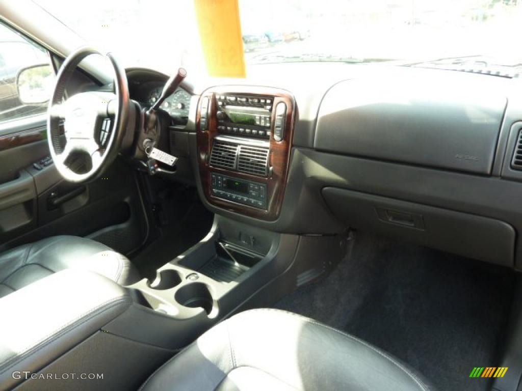 2005 Explorer Limited 4x4 - Pueblo Gold Metallic / Graphite photo #17