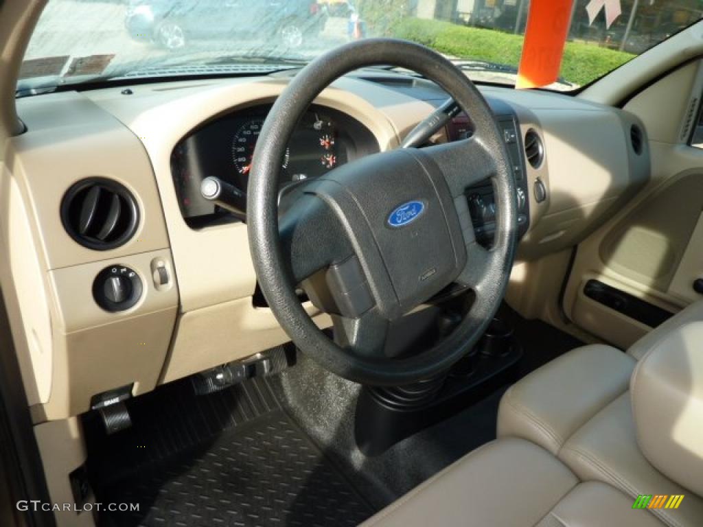 2005 F150 XL Regular Cab 4x4 - Arizona Beige Metallic / Tan photo #11