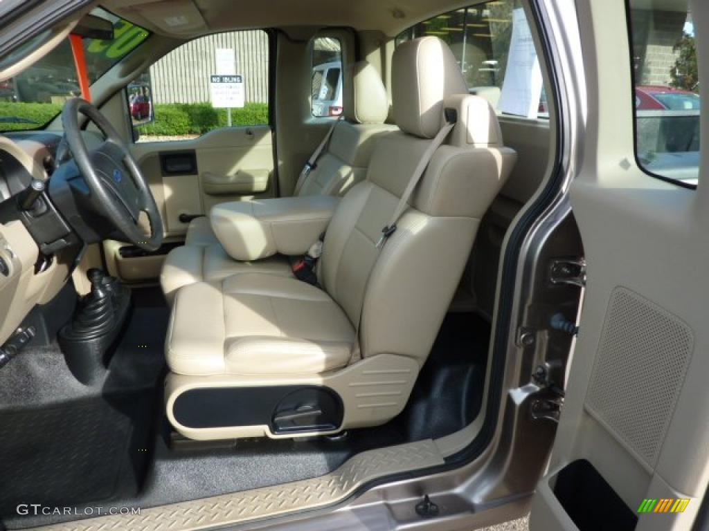 2005 F150 XL Regular Cab 4x4 - Arizona Beige Metallic / Tan photo #13