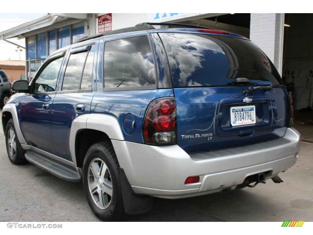 2006 TrailBlazer LS 4x4 - Superior Blue Metallic / Light Gray photo #17