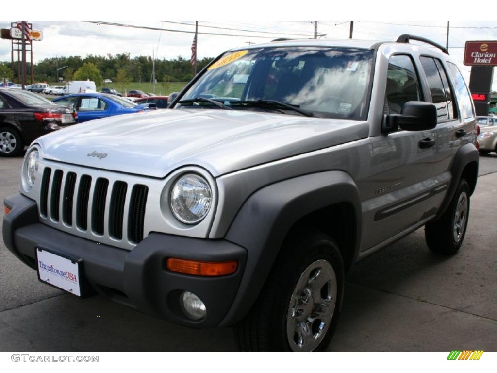 2002 Liberty Sport 4x4 - Bright Silver Metallic / Dark Slate Gray photo #1