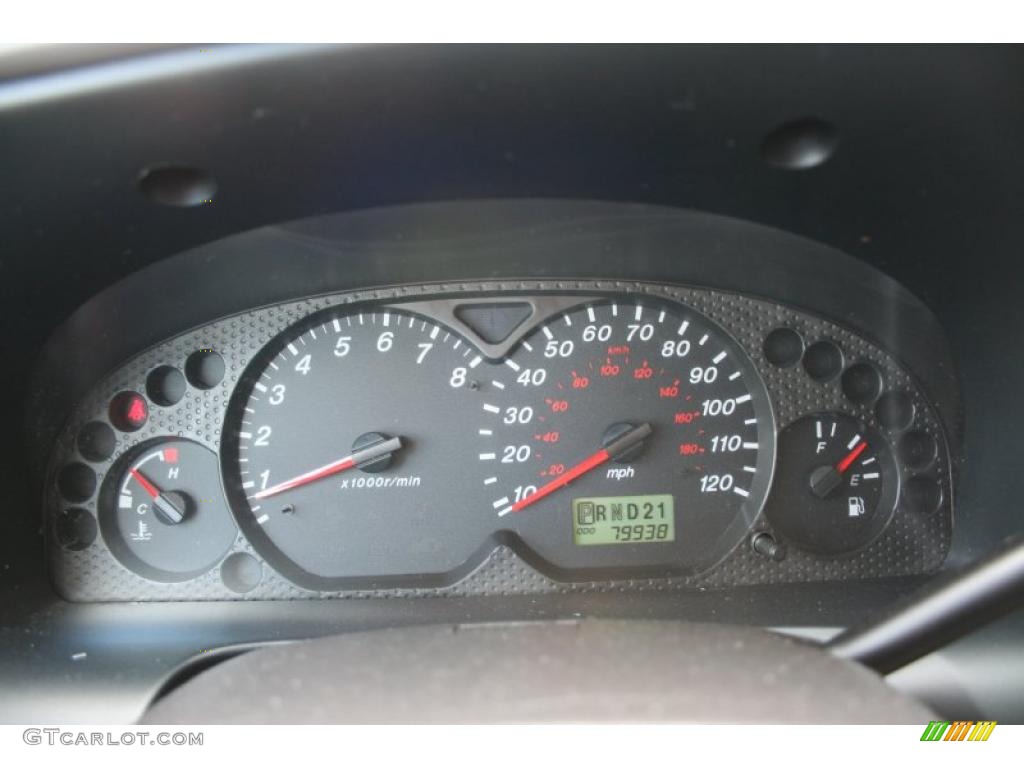 2001 Tribute LX V6 4WD - Platinum Metallic / Gray photo #25