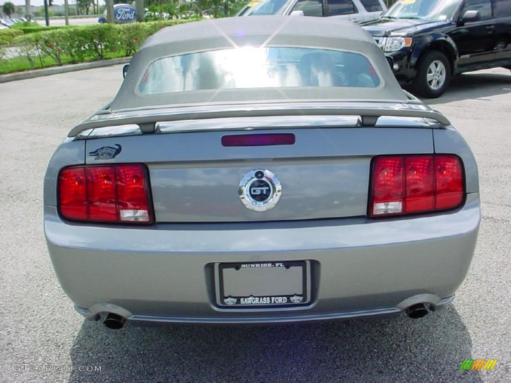 2006 Mustang GT Premium Convertible - Tungsten Grey Metallic / Red/Dark Charcoal photo #7