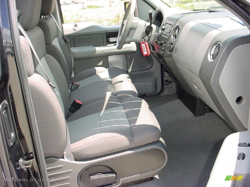 2006 F150 XLT Regular Cab - Black / Medium/Dark Flint photo #20
