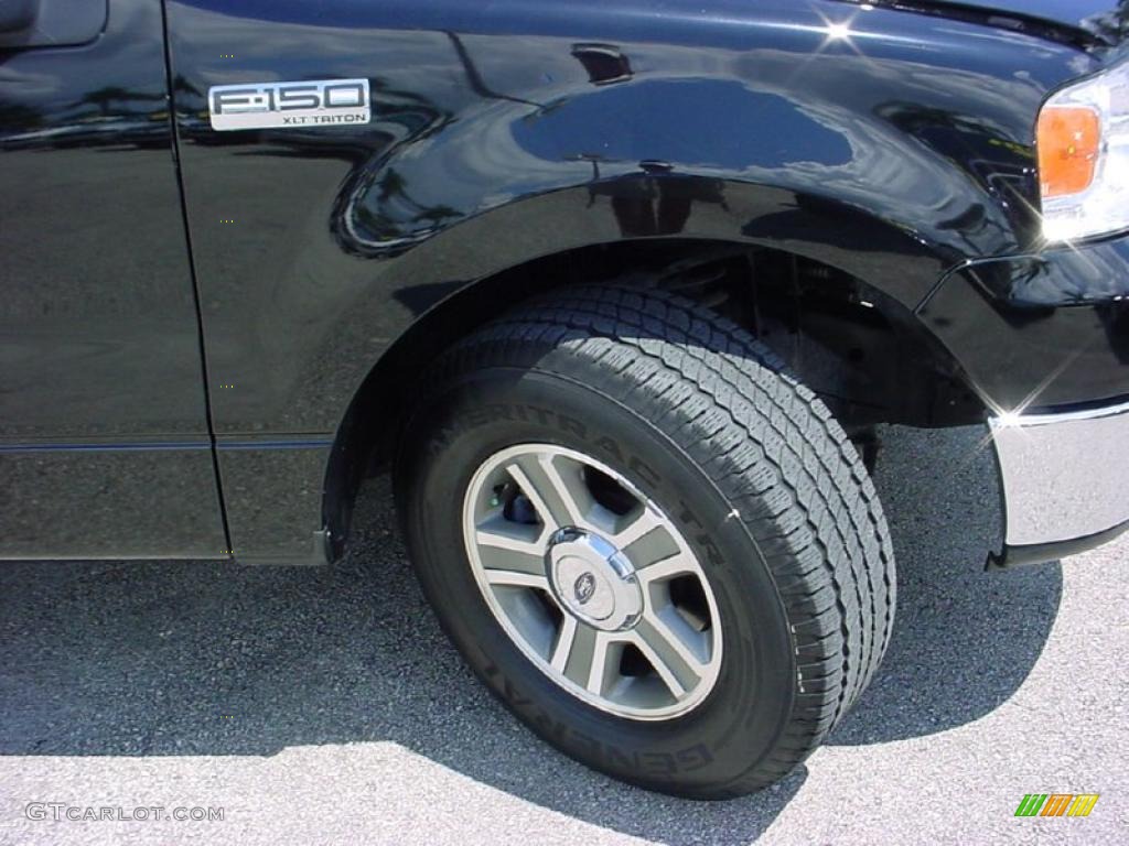 2006 F150 XLT Regular Cab - Black / Medium/Dark Flint photo #25