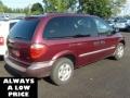 Dark Garnet Red Pearlcoat - Caravan SE Photo No. 3