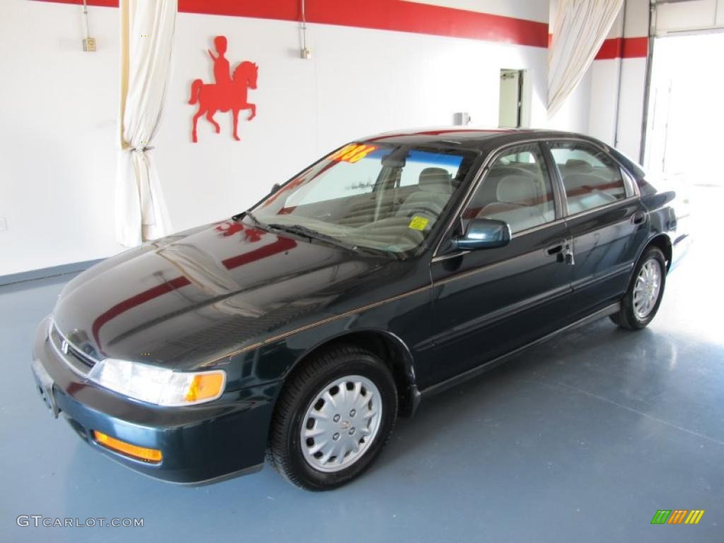 1996 Accord EX Sedan - Dark Eucalyptus Green Pearl Metallic / Beige photo #1