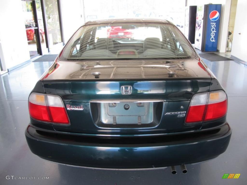 1996 Accord EX Sedan - Dark Eucalyptus Green Pearl Metallic / Beige photo #3