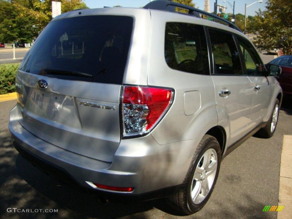 2009 Forester 2.5 X Limited - Spark Silver Metallic / Black photo #6