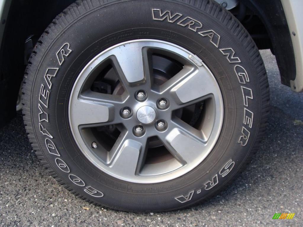 2008 Liberty Sport 4x4 - Bright Silver Metallic / Pastel Pebble Beige photo #6