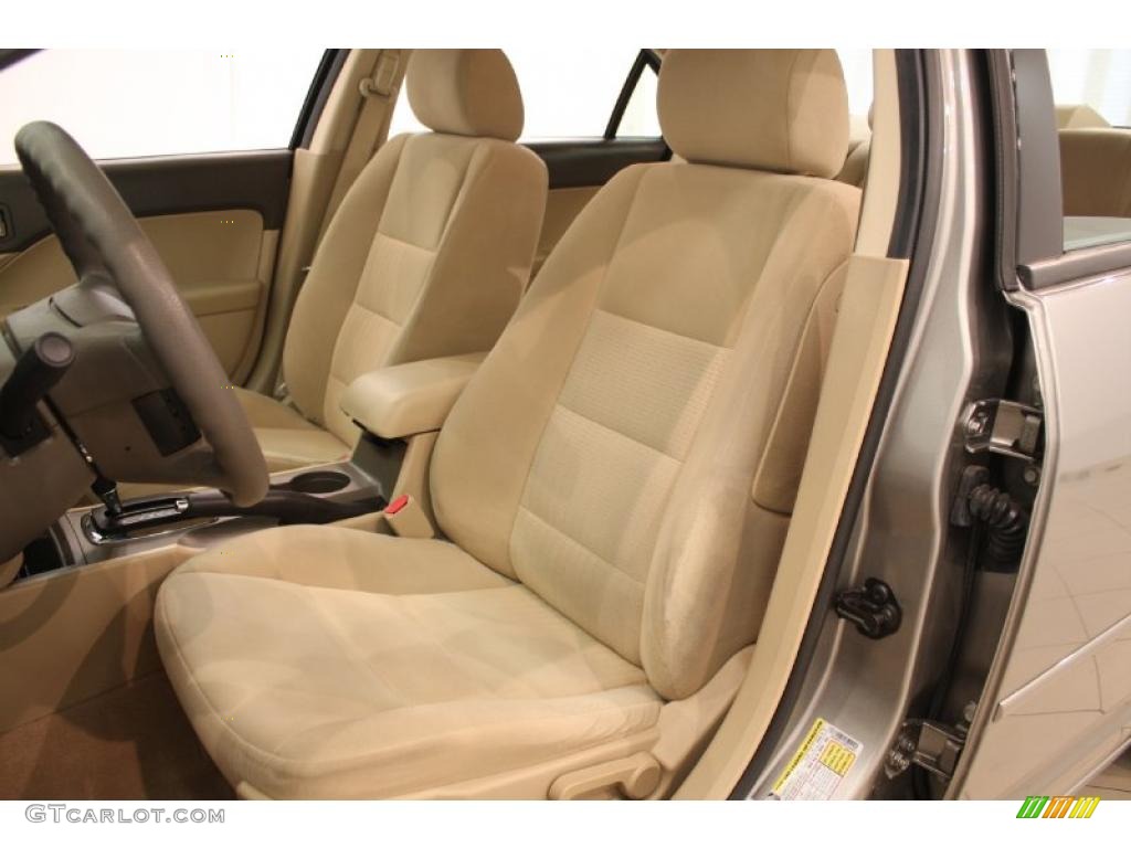 2008 Fusion SE - Vapor Silver Metallic / Camel photo #9