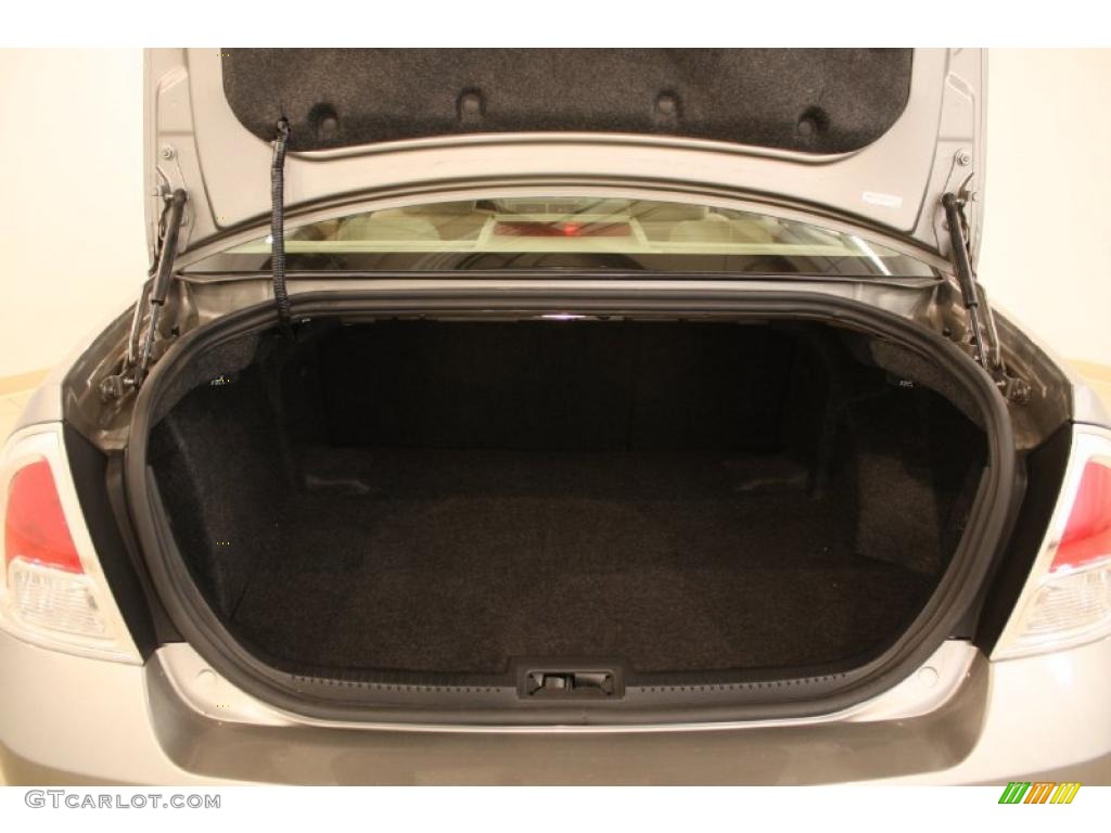 2008 Fusion SE - Vapor Silver Metallic / Camel photo #19