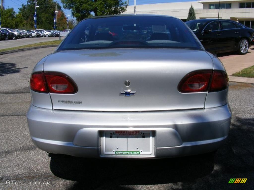 2002 Cavalier Coupe - Ultra Silver Metallic / Graphite photo #4