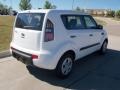 2011 Clear White Kia Soul 1.6  photo #6