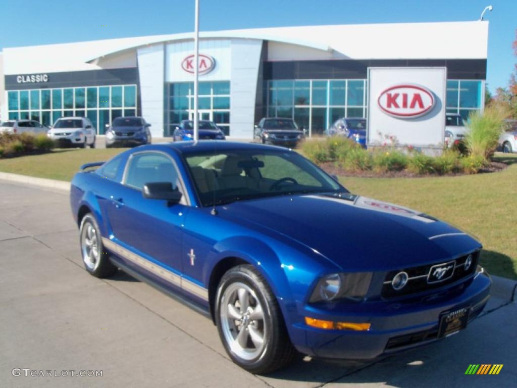 2006 Mustang V6 Deluxe Coupe - Vista Blue Metallic / Light Parchment photo #1