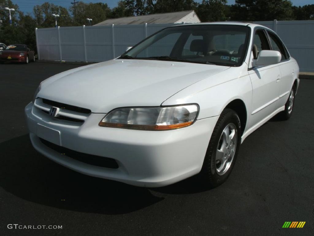 2000 Accord EX Sedan - Taffeta White / Ivory photo #3