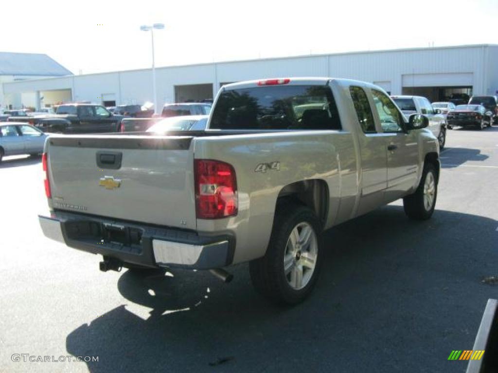 2008 Silverado 1500 LT Extended Cab 4x4 - Silver Birch Metallic / Dark Titanium photo #2