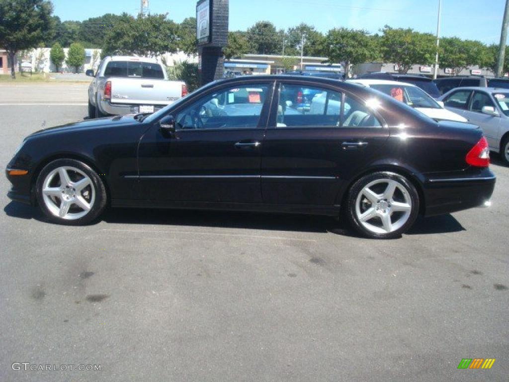 2007 E 350 Sedan - designo Mocha Black Metallic / Black/Sahara Beige photo #3