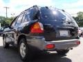 Black Obsidian - Santa Fe LX 4WD Photo No. 4