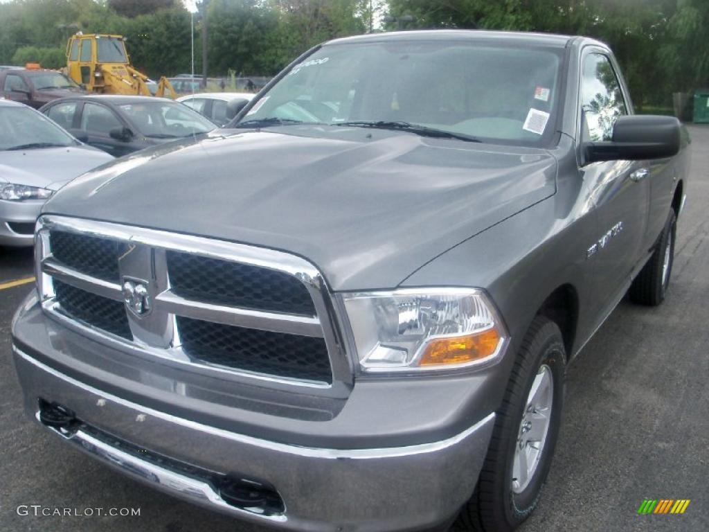 2011 Ram 1500 SLT Regular Cab 4x4 - Mineral Gray Metallic / Light Pebble Beige/Bark Brown photo #1