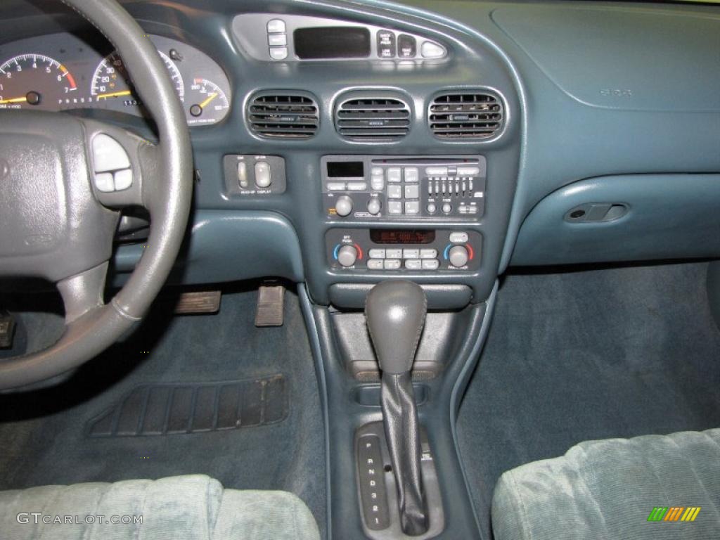 1997 Grand Prix GT Sedan - Dark Teal Metallic / Dark Blue photo #10