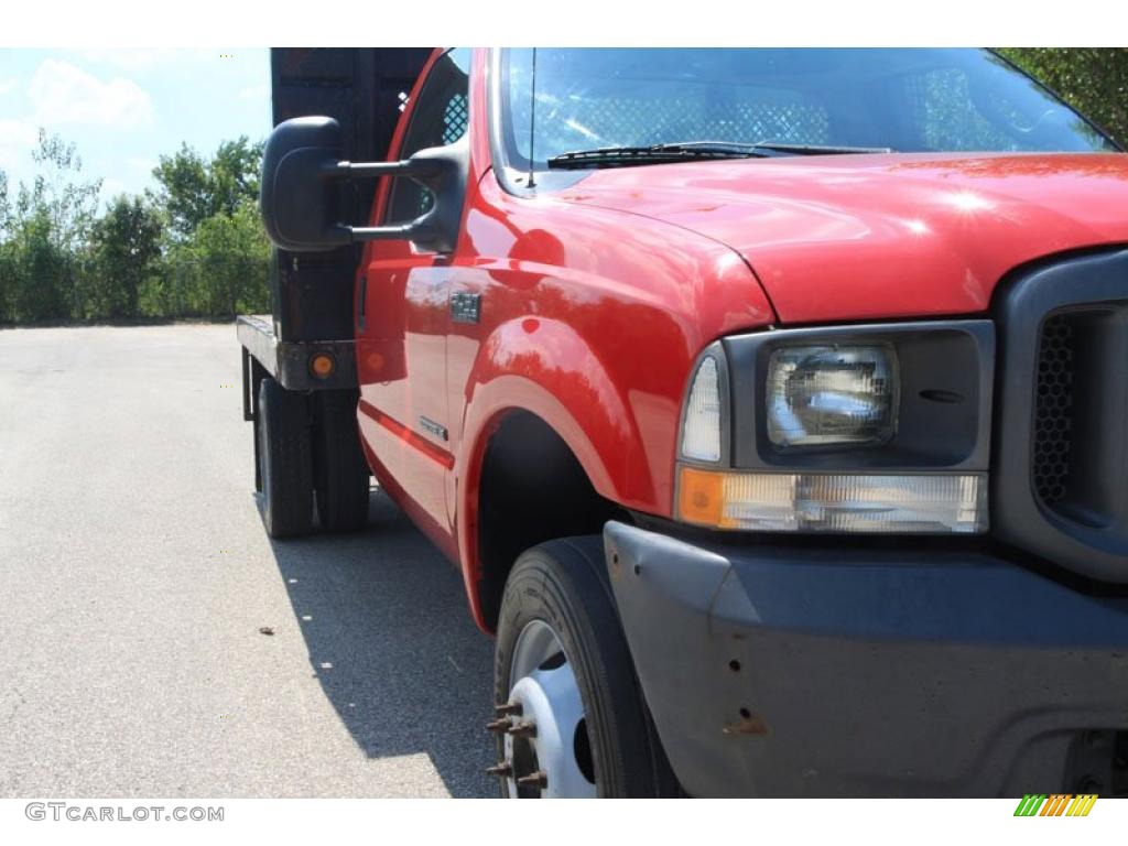 2003 F450 Super Duty XL Regular Cab Chassis Stake Truck - Bright Red / Medium Flint photo #9