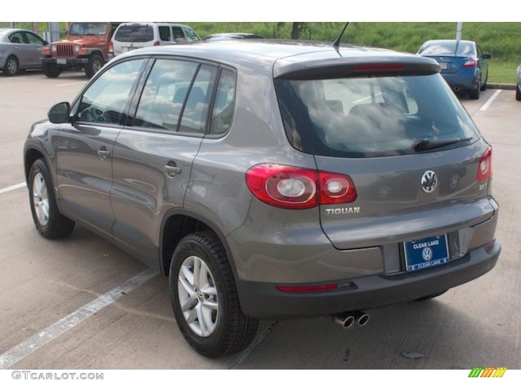 2011 Tiguan SE - Alpine Gray Metallic / Charcoal photo #6