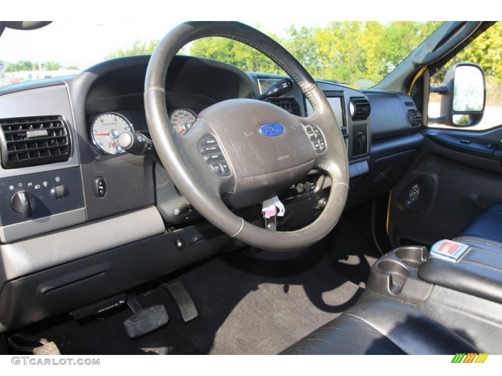 2006 F250 Super Duty Amarillo Special Edition Crew Cab 4x4 - Screaming Yellow / Black photo #4