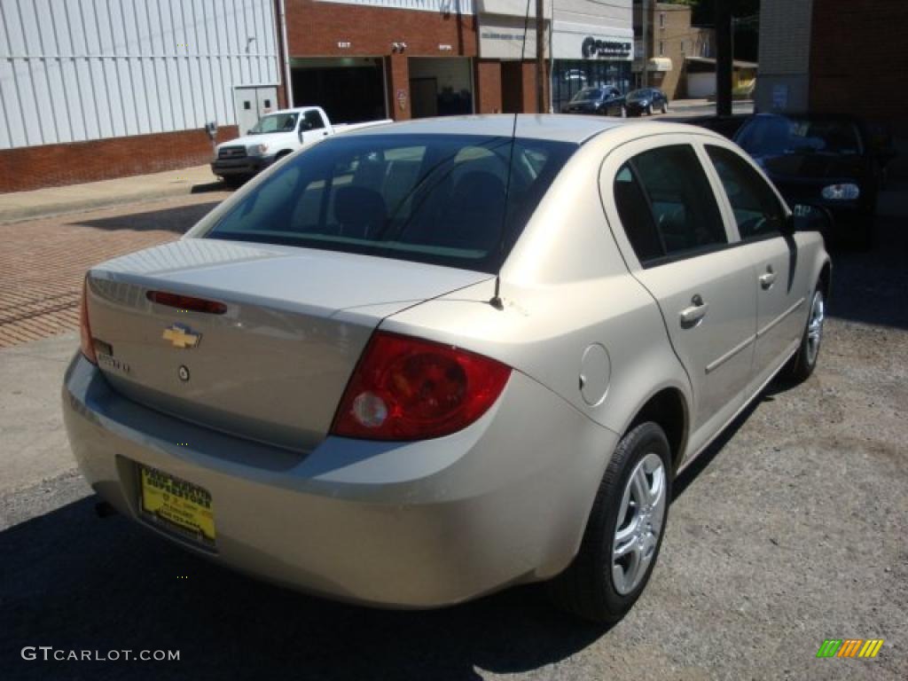 2009 Cobalt LT Sedan - Gold Mist Metallic / Ebony photo #4