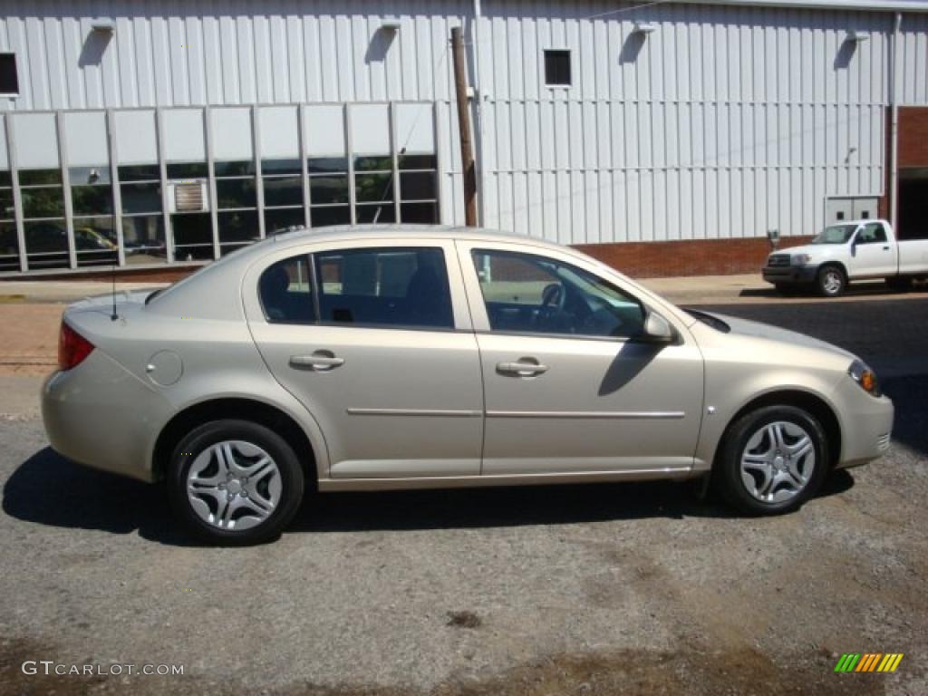 2009 Cobalt LT Sedan - Gold Mist Metallic / Ebony photo #5